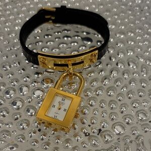 GIORGIO BEVERLY HILLS Lock Shape Quartz Analog Women's Watch